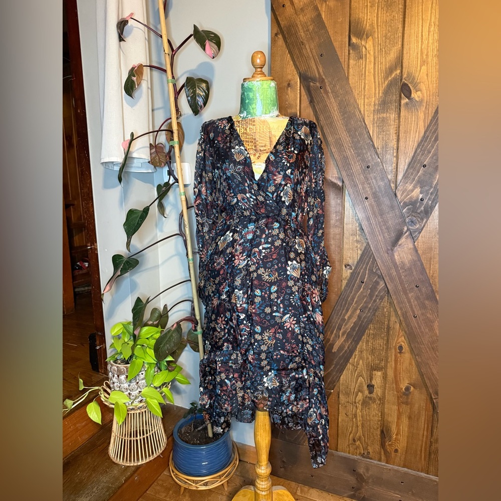 Chic Black Floral Long Sleeve Dress